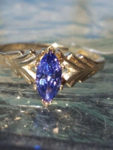 Tanzanite Labcreated Marquise Cut Ring 10kt Solid Yellow Gold - Picture 1 of 12