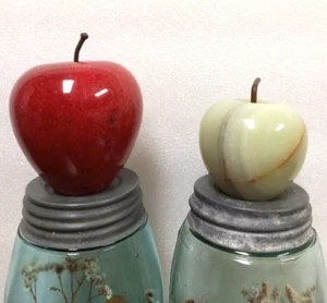 2 VTG Polished Stone RED APPLE Faux Fruit GREEN ONYX  Paperweight FAST SHIP - Picture 1 of 21