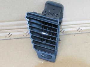 VAUXHALL ASTRA K SRI 2019 5 TÜRIGE SCHRÄGHECK BEIFAHRERSEITE MITTE LUFTLÜFTUNG - Bild 1 von 6