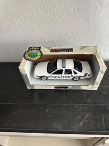 Police diecast - Picture 1 of 2