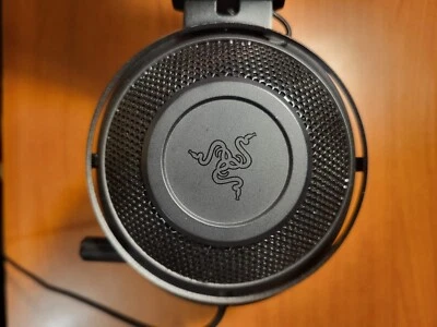 Cuffie cablate Razer Kraken Nero (microfono non funzionante) - Immagine 1 di 4