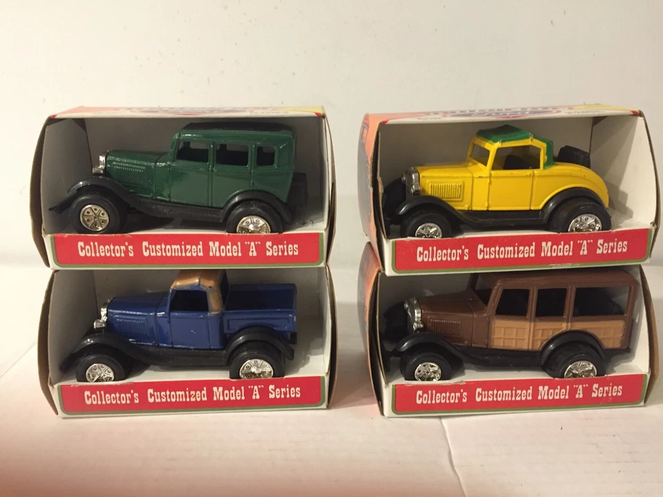 Vintage 1974 Ford TootsieToy Collectors Series Model a Die Cast Cars #3020
