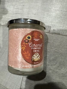 Vela perfumada caramelo calabaza remolino [baño y cuerpo funciona/granero blanco] - Imagen 1 de 1