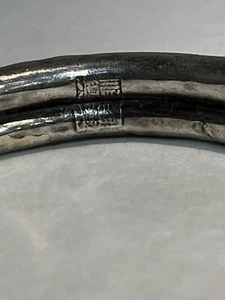ANCIEN BRACELET EN ARGENT ET BAMBOU CHINOIS VINTAGE CHINESE SILVER BAMBOO BANGLE - Foto 1 di 14