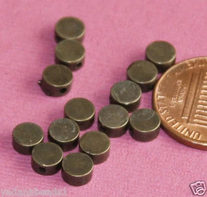 25 cuentas espaciadoras de metal, cuentas redondas planas de latón antiguo 5x2,5 mm - Imagen 1 de 2