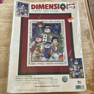 DIMENSIONS 8665 Stamped Cross Stitch Kit SNOWMEN GREETINGS 2001 Christmas NEW - Picture 1 of 4