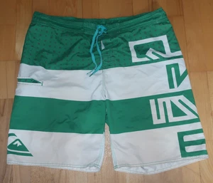Quiksilver Badeshort - Boardshort - Badehose - Grün/Wei - XL / W36 - Zustand ok - Bild 1 von 12