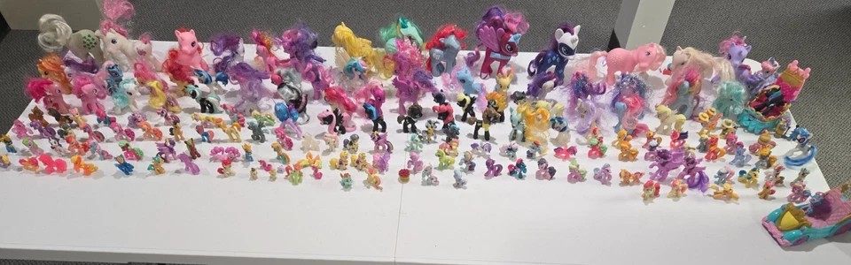 LOTE DE 150 + FIGURAS MY LITTLE PONY -- PRINCIPIOS DE 1980 A 2010 -- GENERACIONES 1-4 Foto 1 de 4