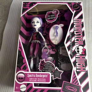 MONSTER HIGH SPECTRA VONDEREIST HIJA DE UN FANTASMA HTT20 - Imagen 1 de 3