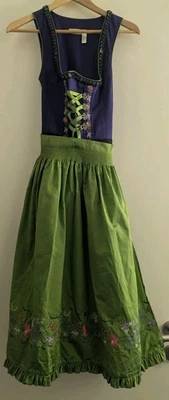 Dirndl, C&A, Gr. 36, knöchellang, Farben: schwarz, lila, grün, Blumenstickerei - Bild 1 von 2