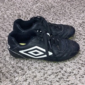 Scarpe da calcio Umbro ragazzo taglia 1 nere - Foto 1 di 10