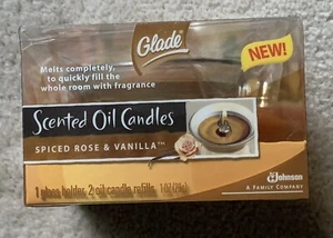 Glade Scented Oil Candle Glass Holder & 2 Candles *SPICED ROSE & VANILLA* New - Picture 1 of 5