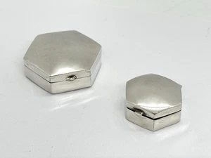 Pair of Solid Sterling Silver Hexagonal shaped Pill Boxes - 30mm and 22mm - Picture 1 of 10