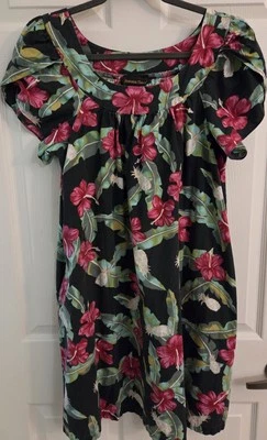 Vestido recto de algodón con estampado de hibisco negro de colección con sabores hawaianos para mujer talla XL Foto 1 de 4