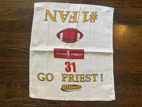 KANSAS CITY CHIEFS PRIEST HOLMES KC 610 SPORTS RADIO FOOTBALL TOWEL UNIQUE #31 Cover