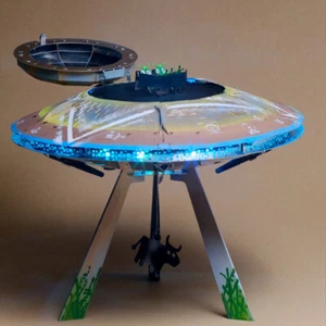 UFO Stellar Raiders mechanischer Modellbausatz zum Selbermachen - Bild 1 von 8