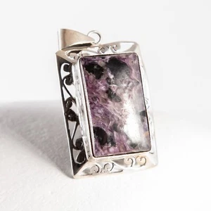 Wunderschöner Anhänger, 925ger Sterlingsilber, Charoit Stein, Lila, 63mm - Picture 1 of 5