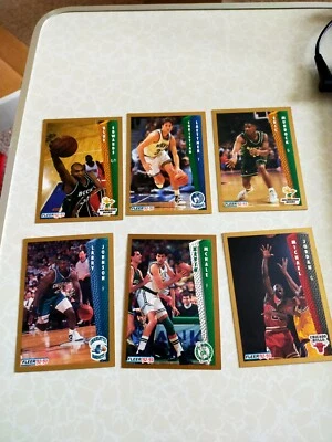 1992-93 FLEER NBA BASKETBALL CARD PICK SINGLE CARD YOUR CHOICE LIST - Image 1 of 4