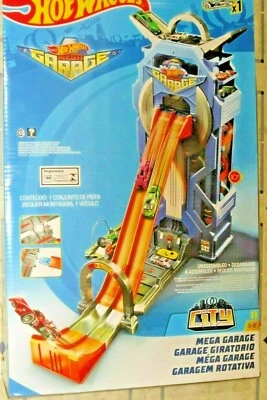 Mattel ~ Hot Wheels ~ Mega Garage & Track Set ~ #FTB68 ~ NEW! NRFB! - Image 1 of 4