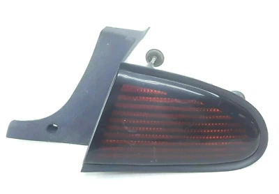 Lámpara de luz trasera de freno OEM Oldsmobile Aurora 1995-1999 lado del pasajero Foto 1 de 4