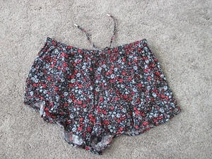 Divided by H&M Womens Mini Shorts Size 10, Floral Print, Elastic Waistband, NWT - Picture 1 of 5