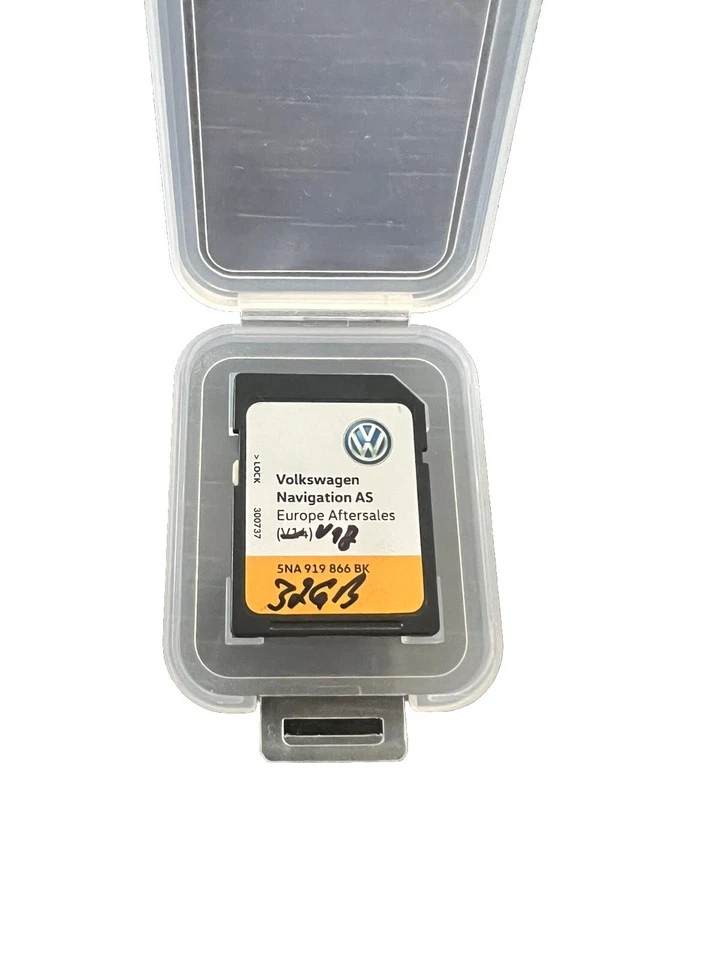 32GB SD CARD NAVIGATION AS EUROPA  VW DISCOVER MEDIA 2 PASSAT TIGUAN TOURAN POLO - Bild 1 von 1