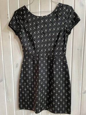 J. Crew Silk Dress Size 4 Black Beige Spotted Cap Sleeve Knee Length Lined - Image 1 of 4