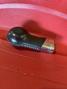 2010-2015 OEM CHEVY CAMARO Center Console Automatic Leather Shifter knob - Picture 1 of 6