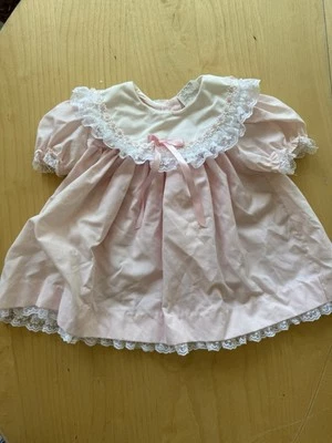 Bebé Niña Alexis Vestido Vintage Ojales ROSA Calzoncillo EE. UU. Top ENCAJE 9 Meses Foto 1 de 4
