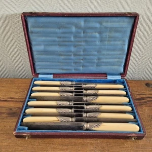 Antiguo juego de 12 cuchillos de plata y hueso en caja PARÍS victoriano finales de 1800 - Imagen 1 de 10