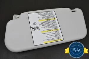 DEFECT 2014-2017 Fiat 500L Passenger Right Sun Visor With Illumination OEM - Picture 1 of 9
