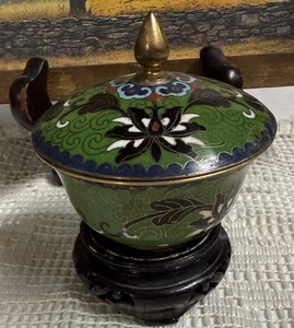 Cuenco floral vintage cloisonné esmalte verde/dorado con tapa e interior con soporte - Imagen 1 de 6
