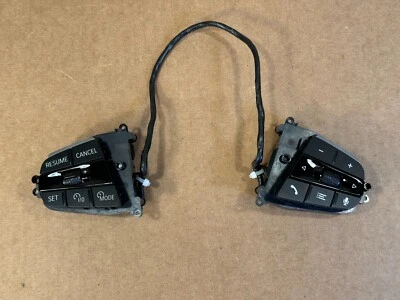 BMW X5 X6 X7 G05 G06 G07 LCI M Botones de control del volante Asistente Plus Foto 1 de 4