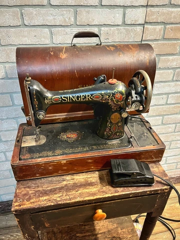 Vintage Singer 66 Red Eye Treadle Head Sewing Machine + Foot Pedal & Light Cover