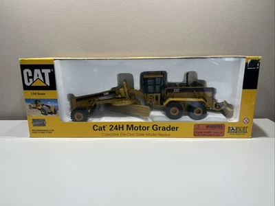 Norscot 55133 1:50 Die Cast Caterpillar 24H Motor Grader - Image 1 of 4