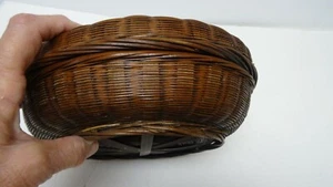 VINTAGE 9" ROUND WICKER SEWING BASKET w/LID - Picture 1 of 5