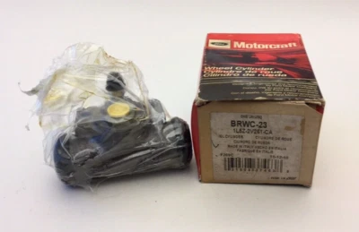 Cilindro de rueda de freno de tambor Motorcraft BRWC-23 Ford 1L5Z-2V261-CA Foto 1 de 4