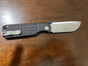 Bestech Glok Folding Knife Black G10 Handle 14C28N Plain Edge Blue Thumb Stud - Picture 1 of 4
