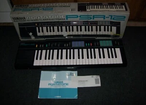 Vintage Yamaha Portable Keyboard PSR-12, mit OVP und Handbuch, *funktioniert - Bild 1 von 19