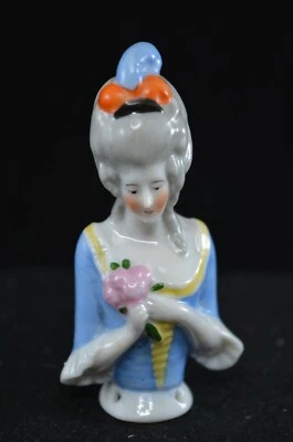 VINTAGE PIN CUSHION PORCELAIN HALF DOLL BLUE TOP AND FLOWER 8 CMS (HD5) - Image 1 of 4