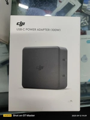 Adattatore di alimentazione USB-C da 100 W DJI - Immagine 1 di 4