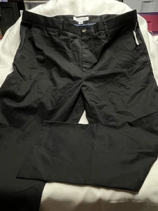 Lot 4435- Men's Amazon Essentials Black Pants- Size 42x30 - Picture 1 of 3