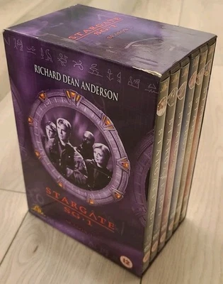 Stargate SG-1 Season 3 PAL UK 5-Disc DVD Gift Set Region 2 - Image 1 of 3