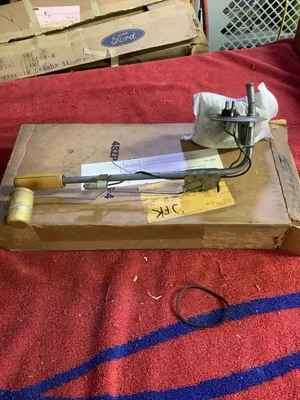 Unidad de envío de tanque de combustible Ford Torino Station Wagon 1968-69 C8OZ-9275-C nuevo de lote Foto 1 de 4