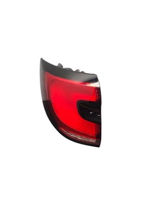 2021-2025 CHRYSLER PACIFICA REAR LEFT QUARTER PANEL MOUNTED TAIL LIGHT *SCRATCH* - Image 1 of 4