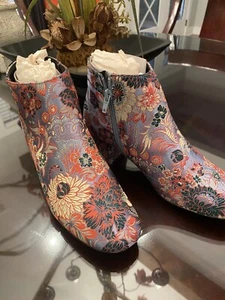 NEW WOMEN'S FANCY BLUE MULTICOLOR BOOTS BOOTIES - Picture 1 of 7