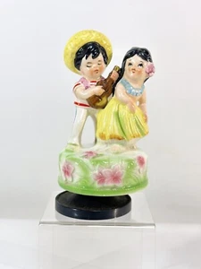 Vintage Hawaiian Couple Spinning Music Box "Tiny Bubbles" - Picture 1 of 12