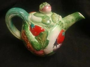 Tetera y Tapa Takahashi Vegetales y Frutas Textura Elevada Hermoso Detalle   - Imagen 1 de 9