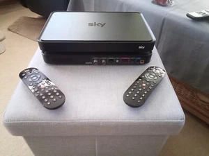 Sky Q Humax ESd 160C/VE Kabel Sky Q Humax ESd-160c UHD Receiver - Bild 1 von 4