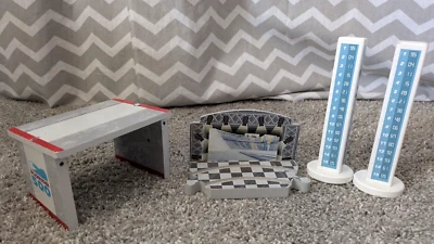 Kid Kraft Disney Cars 3 Florida Speedway Accessories - Towers, Stand, Garage - Image 1 of 4